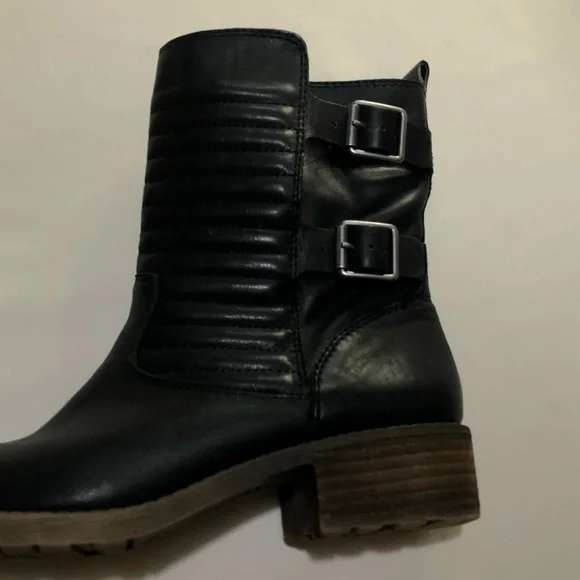 Lucky Brand Black Ankle Booties| S:8.5m/38.5 - Picture 4 of 8